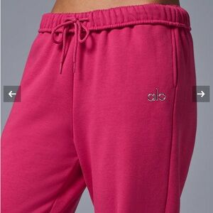 ALO YOGA pink summer crush accolade sweatpants